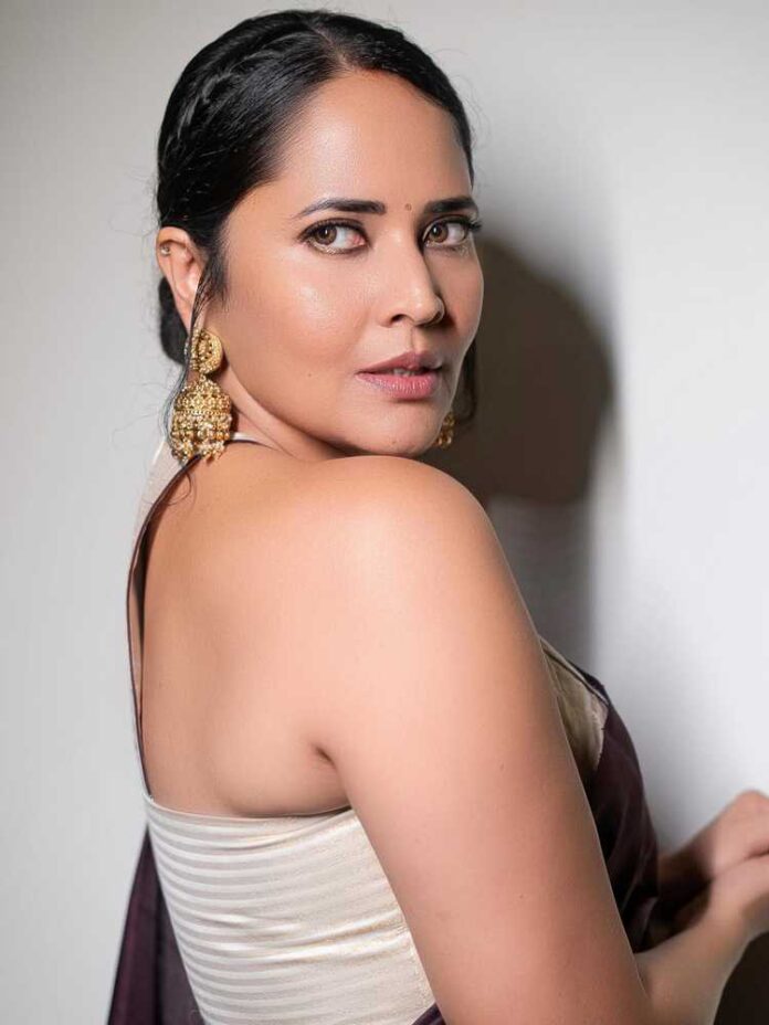 Anasuya Bharadwaj Saree Trending Photos